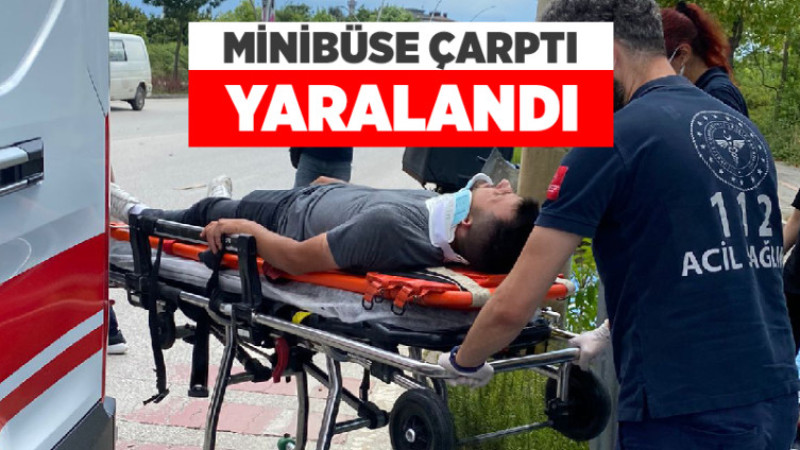 Minibüse Çarptı, Yaralandı